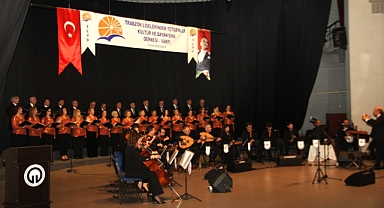 TLYD, SOĞUK AKŞAMI ŞARKILARLA ISITTI