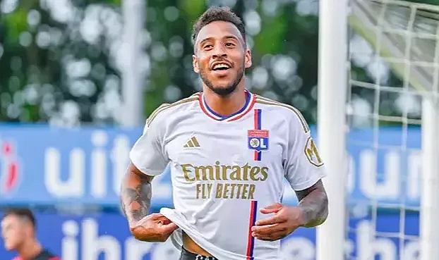 TOLİSSO YÜKSEKTEN UÇTU!