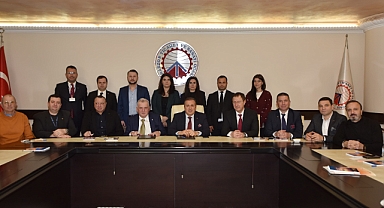 TRABZON İLE BURGAT TİCARET SANAYİ ODALARI ARASINDA İMZALAR ATILDI