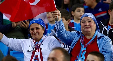 TRABZONSPOR'DAN ÖRNEK KARAR... KADIN TARAFTARLARA ÖZEL İNDİRİM...