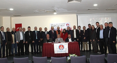 TÜRKAV'DA BAŞKAN KURU GÜVEN TAZELEDİ