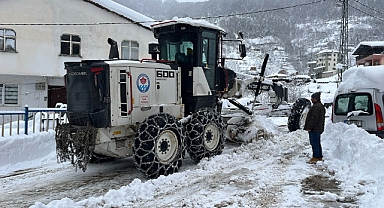 193 MAHALLE YOLU ULAŞIMA KAPALI... BÜYÜKŞEHİR SEFERBER
