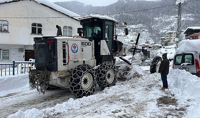 193 MAHALLE YOLU ULAŞIMA KAPALI... BÜYÜKŞEHİR SEFERBER