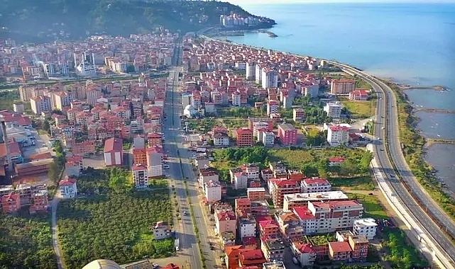 ARAKLI'DA İŞSİZLİK SORUNU... NÜFUS HIZLA DÜŞTÜ...