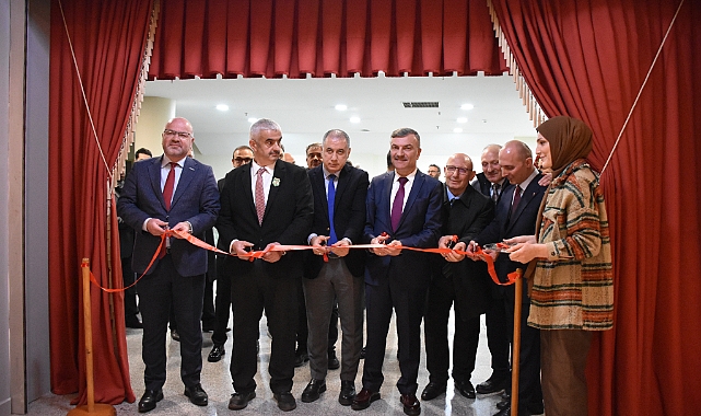 'BAŞ TACI DÜNYA MİRASI' SERGİSİNE BÜYÜK İLGİ