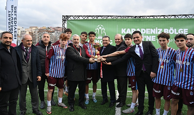 BAŞKAN GENÇ: HER ZAMAN GENÇLERİMİZİN YANINDA OLACAĞIZ