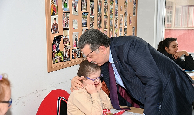 BAŞKAN GENÇ YOMRA'DA GÖNÜLLERE DOKUNDU