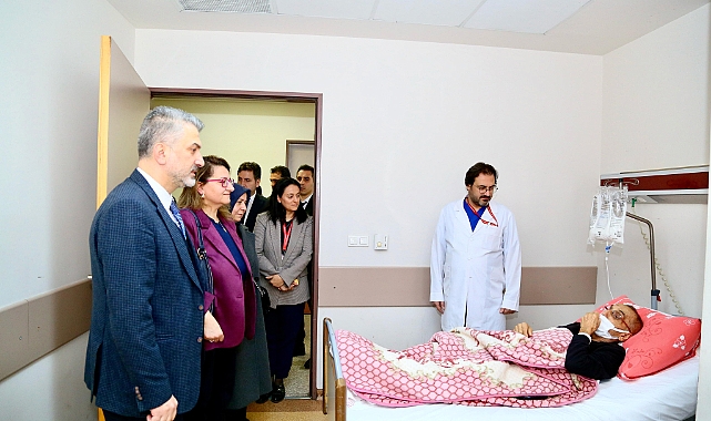 BAŞKAN MUMCU'DAN ANLAMLI ZİYARET