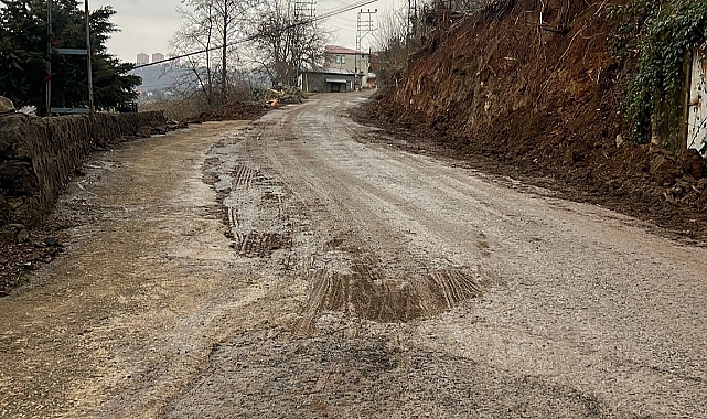 BEŞİKDÜZÜ'NDEKİ O YOL ULAŞIMA AÇILDI... BÜYÜKŞEHİR'E TEŞEKKÜR
