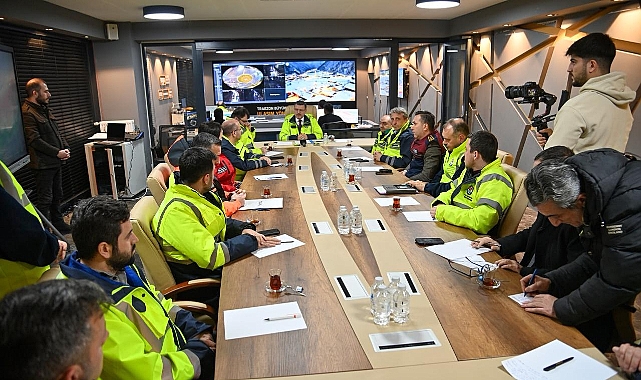 BÜYÜKŞEHİR EKİPLERİ 24 SAAT İŞBAŞINDA OLACAK