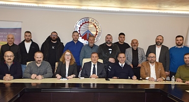 ÇELEBİ: İHRACAT YAPACAK FİRMALARA HER TÜRLÜ YARDIMA HAZIRIZ