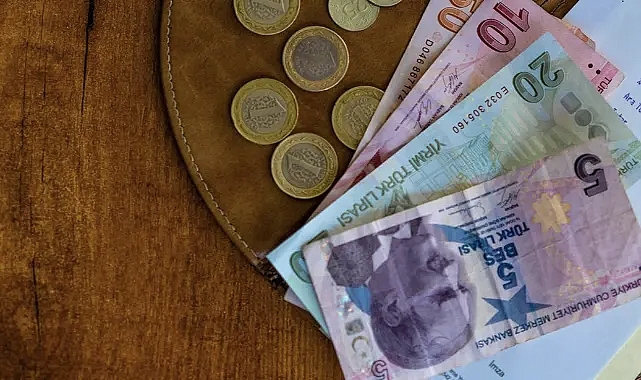 EMEKLİLER İÇİN 3 MAAŞ HAKKI