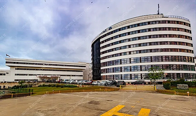 FARABİ'DE SKANDAL OLAY... MR'A GİREN HASTAYI CEP TELEFONU İLE KAYDA ALDILAR!