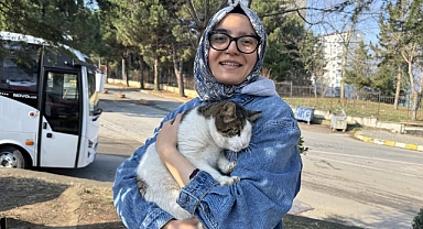 GÖRME ENGELLİ KEDİ KTÜ'NÜN GÖZ BEBEĞİ