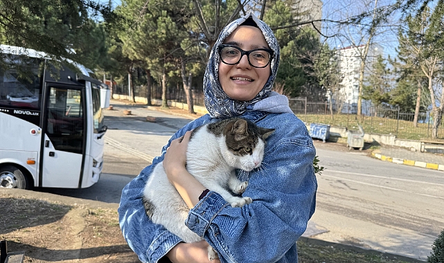 GÖRME ENGELLİ KEDİ KTÜ'NÜN GÖZ BEBEĞİ