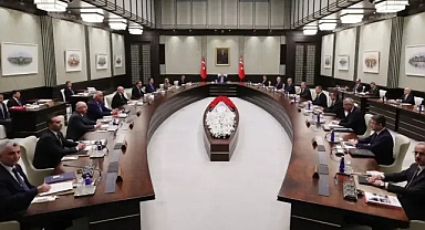 KABİNEDE 8-9 BAKAN DEĞİŞEBİLİR