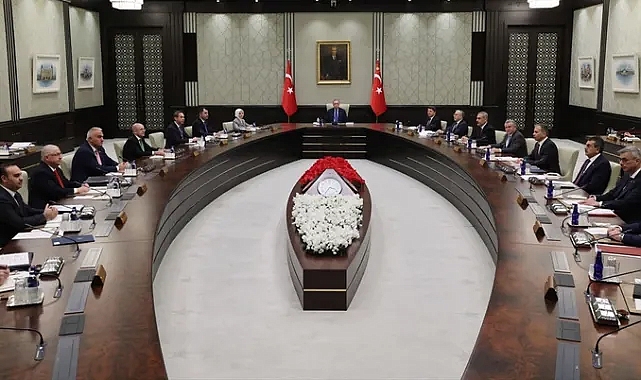 KABİNEDE DEĞİŞİM