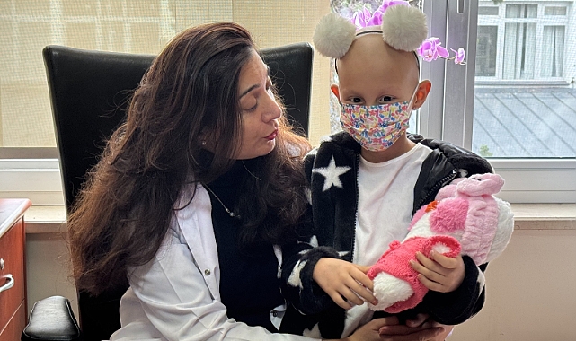 KANSERLE SAVAŞAN MİNİK ÜMMÜ GÜLSÜM'ÜN HAYALİ DOKTOR OLMAK