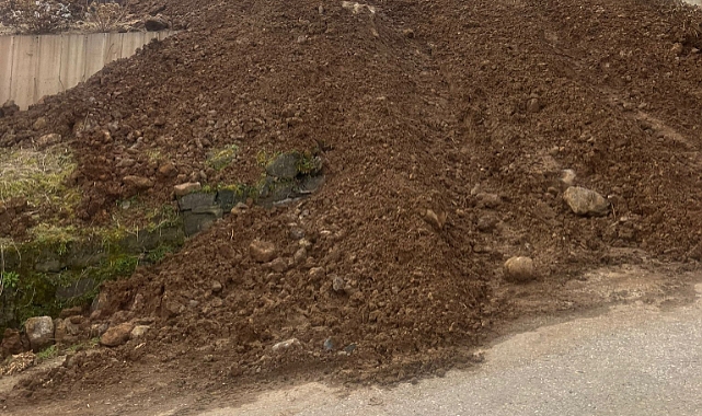 KAPANAN YOLUMUZU KİM ULAŞIMA AÇACAK?