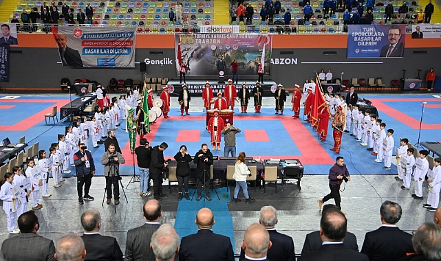 KARATE ŞAMPİYONASI TRABZON'DA BAŞLADI