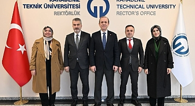 MUMCU'DAN REKTÖR ÇUVALCI'YA ZİYARET