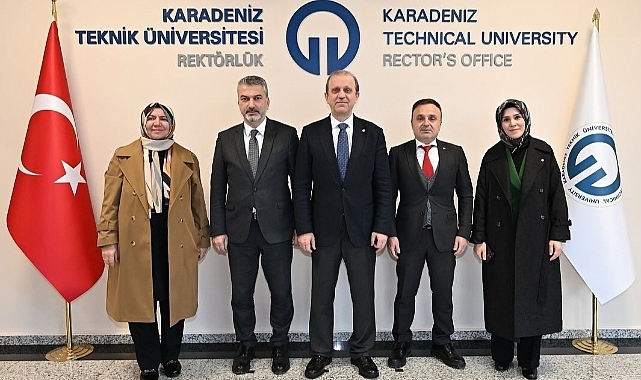 MUMCU'DAN REKTÖR ÇUVALCI'YA ZİYARET