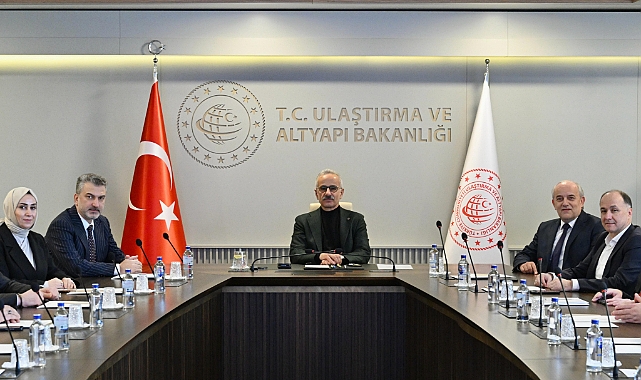 MUMCU VE EKİBİNDEN BAKAN URALOĞLU'NA ZİYARET... PROJELER MASADA