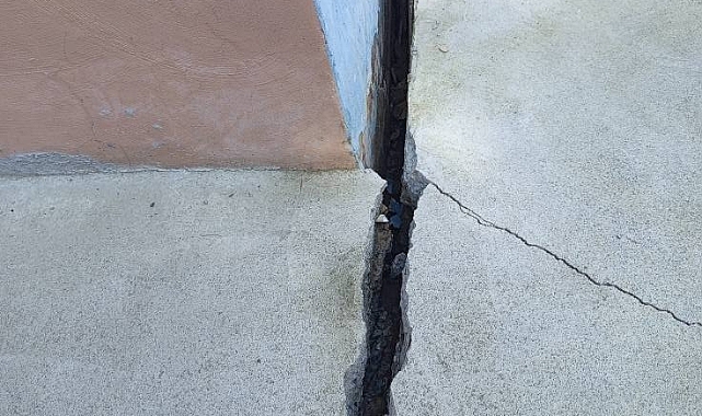 RİZE ORTAPAZAR ORTAOKULU RİSK ALTINDA!