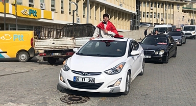 ŞAMPİYON GÜREŞÇİYE COŞKULU KARŞILAMA 