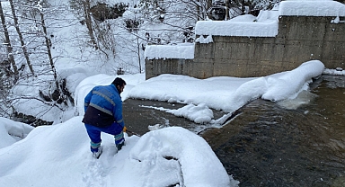 TİSKİ'DEN YOĞUN KAR MESAİSİ