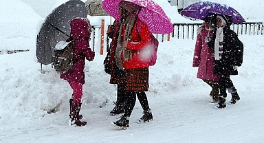 TRABZON'DA OKULLAR YİNE TATİL!