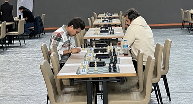 TRABZON'DA SATRANÇ FIRTINASI 