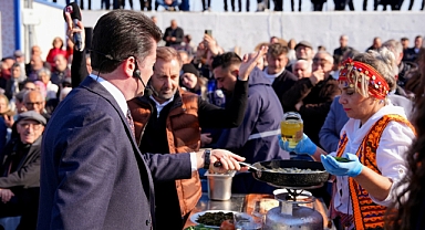 TRABZON, FAROZ LİMANI'NA AKIN ETTİ