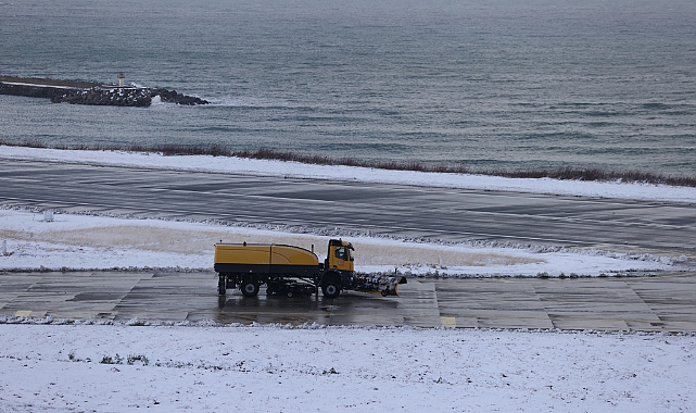 TRABZON HAVALİMANI'NDA SEFERLER İPTAL