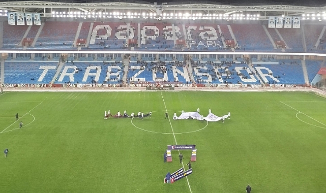 TRİBÜNLER BOŞ KALDI!
