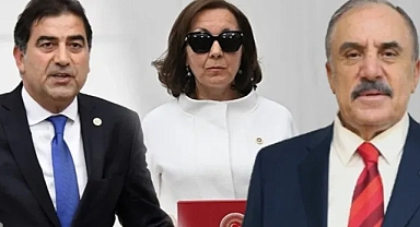 ÜÇ VEKİL AK PARTİ'YE KATILIYOR