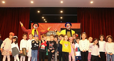 AKÇAABAT'TA ÇOCUKLARA TİYATRO ŞÖLENİ
