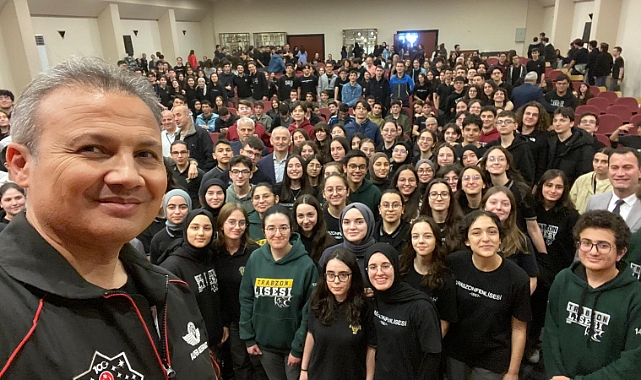 ALPER GEZERAVCI'DAN TRABZON LİSESİ'NDE İLHAM VERİCİ SÖYLEŞİ