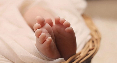 ANNELERE MÜJDE... DOĞUM İZNİ UZATILACAK