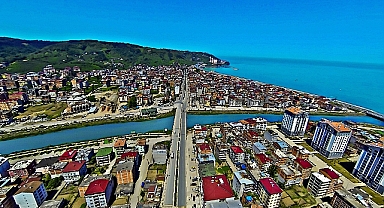 ARAKLI'DAKİ 49 YILLIK KADASTRO DAVASI NİHAYET KARARA BAĞLANDI