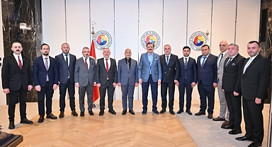 ARTVİN HEYETİNDEN HİSARCIKLIOĞLU'NA ZİYARET 