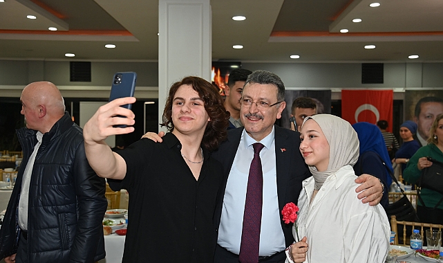 BAŞKAN GENÇ: "BÜYÜK BİR AİLE OLMAYA DEVAM EDECEĞİZ"