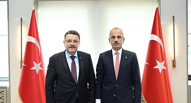 BAŞKAN GENÇ TRABZON HALKINI BAYRAMLAŞMAYA DEVAEY