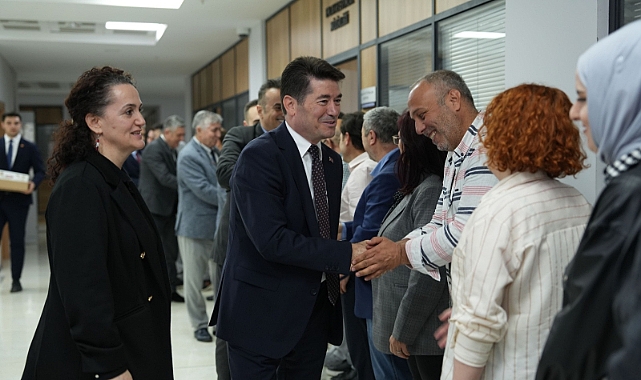 BAŞKAN KAYA BELEDİYE PERSONELİ İLE BAYRAMLAŞTI