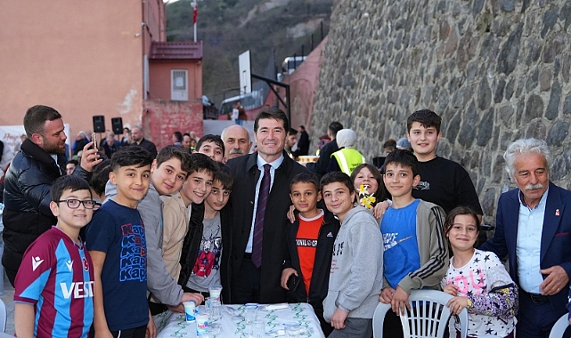 BAŞKAN KAYA'DAN ÇOCUKLARA BAYRAM HEDİYESİ