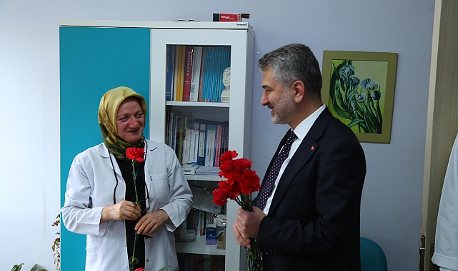 BAŞKAN MUMCU SAĞLIK ÇALIŞANLARINI UNUTMADI