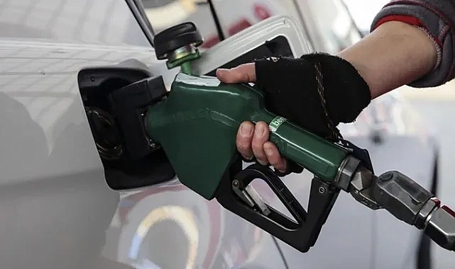 BENZİNE İNDİRİM GELDİ