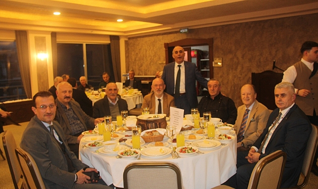 DOĞRU YOL VE DEMOKRAT PARTİLİLER İFTARDA BULUŞTU