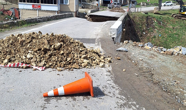 HES YÜZÜNDEN TARİHİ KÖPRÜ ÇÖKTÜ!