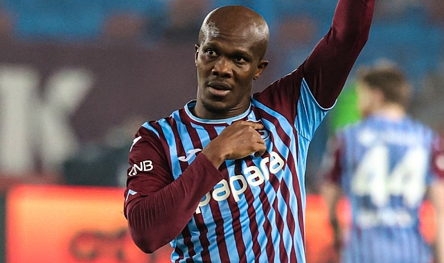 NWAKAEME İÇİN FLAŞ İDDİA... FUTBOLU MU BIRAKIYOR?